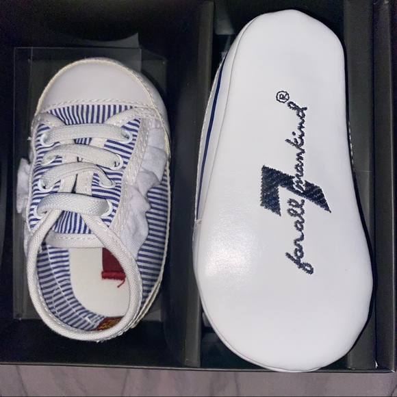 7 for all mankind baby walking shoes - Picture 2 of 5